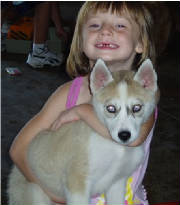 HudsonsHuskies-Mel-Steve-Grier-Kiarra-puppy.jpg